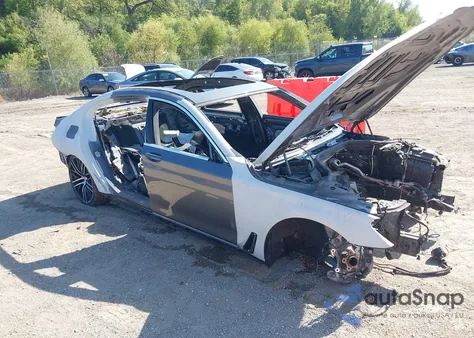 2018 BMW 750I из США, поврежденный, VIN WBA7F0C56JGM22638